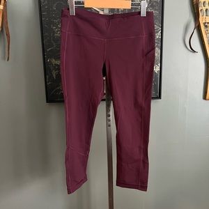 Lululemon pace rival crop